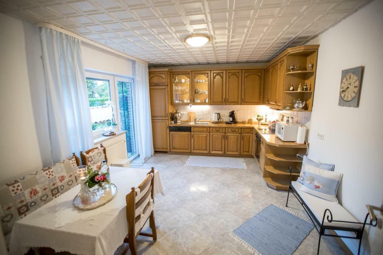 Ferienwohnung Landhaus Swisttal - In Der Naehe Phantasialand Bruehl Und Palmenparadies Therme Euskirchen Экстерьер фото